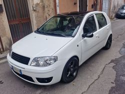Bianco Usata 2003 Fiat Punto Due volumi | 3000 € (Cara)