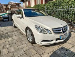 Bianco Usata 2011 Mercedes E220 Advantage Cabrio | 14.800 € (Cara)