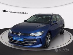 Blue reef metalizzato Usata 2024 VW Passat Business Tre volumi | 33.900 € (Cara)