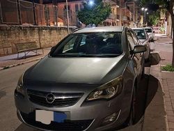 Usata 2011 Opel Astra Cosmo Station wagon | 4000 € (Buon prezzo)