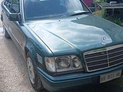 Usata 1994 Mercedes E250 Elegance Tre volumi | 4500 €