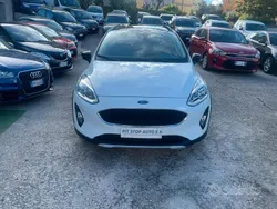 Bianco Usata 2018 Ford Fiesta Due volumi | 9999 € (Ottimo prezzo)
