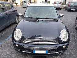 Nero Usata 2006 Mini Cooper Due volumi | 4000 € (Buon prezzo)