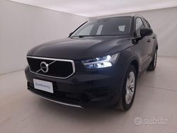 Nero Usata 2020 Volvo XC40 Momentum SUV | 21.590 € (Ottimo prezzo)