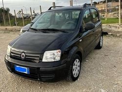 Nero Usata 2011 Fiat Panda Dynamic Tre volumi | 3390 € (Buon prezzo)