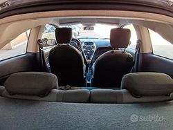Grigio Usata 2012 Ford Ka Due volumi | 4600 € (Buon prezzo)