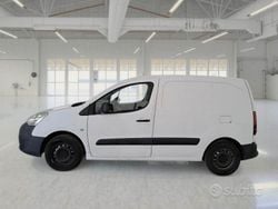 Bianco Usata 2018 Peugeot Partner Monovolume | 11.950 € (Buon prezzo)