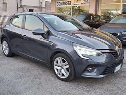 Grigio Usata 2022 Renault Clio V Business Tre volumi | 11.900 € (Buon prezzo)