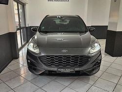 Grigio Usata 2024 Ford Kuga ST-Line SUV | 24.800 € (Buon prezzo)