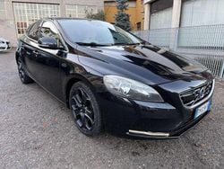 Nero Usata 2012 Volvo V40 Summum Tre volumi | 5300 € (Buon prezzo)
