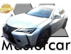 Argento Usata 2021 Lexus UX 250h SUV | 21.400 € (Buon prezzo)