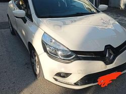 Beige Usata 2016 Renault Clio IV Zen Tre volumi | 6500 € (Ottimo prezzo)