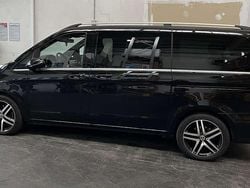 Usata 2023 Mercedes V300 Premium Monovolume | 70.000 € (Buon prezzo)