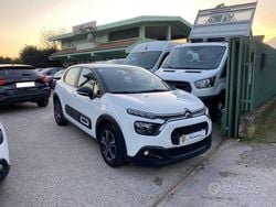 Bianco pastello Usata 2022 Citroën C3 Business Class Tre volumi | 10.990 € (Buon prezzo)