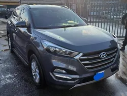 Grigio Usata 2015 Hyundai Tucson Comfort SUV | 14.799 € (Buon prezzo)