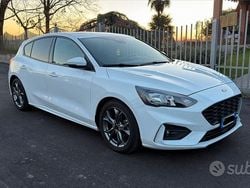 Bianco Usata 2019 Ford Focus ST-Line Tre volumi | 14.000 € (Buon prezzo)