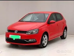 Rosso Usata 2011 VW Polo Comfortline Tre volumi | 4999 € (Super prezzo)