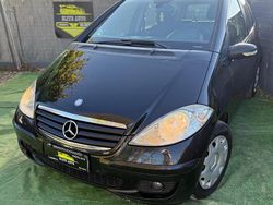 Nero Usata 2008 Mercedes A180 Elegance Tre volumi | 2400 € (Ottimo prezzo)