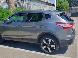 Grigio Usata 2017 Nissan Qashqai N-Connecta SUV | 11.500 € (Buon prezzo)