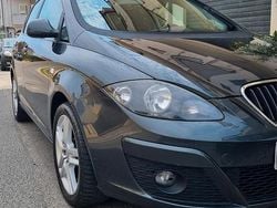 Grigio Usata 2010 Seat Altea Monovolume | 3900 € (Buon prezzo)