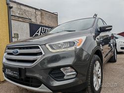 Grigio Usata 2017 Ford Kuga Titanium SUV | 10.799 € (Buon prezzo)