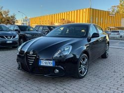 Nero Usata 2016 Alfa Romeo Giulietta Super Tre volumi | 6600 € (Buon prezzo)