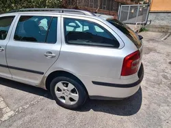 Usata 2005 Skoda Octavia Station wagon | 2300 € (Cara)