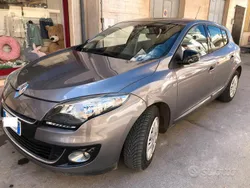 Grigio Usata 2013 Renault Mégane III Bose Edition Tre volumi | 4999 €