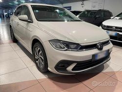 Bianco Usata 2023 VW Polo Life Due volumi | 18.900 € (Buon prezzo)