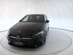 Nero Usata 2023 Mercedes 180 Advanced Plus Tre volumi | 35.900 € (Buon prezzo)