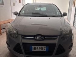 Grigio Usata 2011 Ford Focus Tre volumi | 4900 € (Cara)
