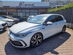 Bianco Usata 2022 VW Golf VIII R-line Tre volumi | 24.100 € (Ottimo prezzo)