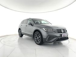 Grigio metallizzato Usata 2022 VW Tiguan Allspace Life SUV | 28.990 € (Buon prezzo)