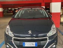 Blu/azzurro Usata 2018 Peugeot 208 Active Due volumi | 8000 € (Ottimo prezzo)