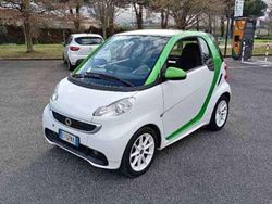 Bianco Usata 2014 Smart ForTwo Electric Drive Due volumi | 7300 € (Super prezzo)