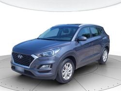Grigio antracite Usata 2020 Hyundai Tucson Comfort SUV | 17.600 € (Ottimo prezzo)