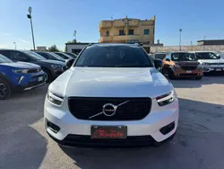 Bianco Usata 2018 Volvo XC40 R-Design SUV | 26.400 € (Buon prezzo)