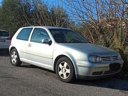 Usata 2000 VW Golf IV | 1600 € (Buon prezzo)