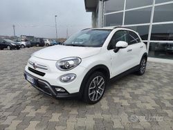 Bianco pastello Usata 2016 Fiat 500X Cross Plus SUV | 15.500 € (Molto cara)