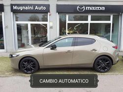 Zircon sand met Nuova 2025 Mazda 3 Homura-Line Tre volumi | 28.250 € (Buon prezzo)