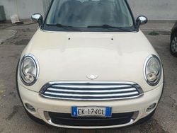 Bianco Usata 2011 Mini Cooper Due volumi | 4900 €