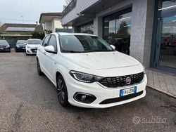 Bianco Usata 2017 Fiat Tipo Tre volumi | 9900 € (Buon prezzo)