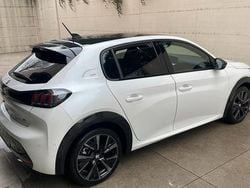 Bianco Usata 2021 Peugeot 208 GT Due volumi | 13.800 €