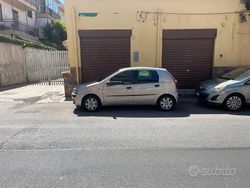 Usata 2000 Fiat Punto Tre volumi | 2500 €
