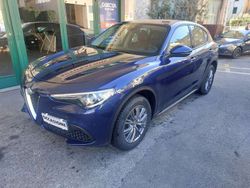 Blu/azzurro Usata 2018 Alfa Romeo Stelvio Executive SUV | 27.000 € (Cara)