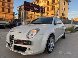 Bianco Usata 2011 Alfa Romeo MiTo Distinctive Due volumi | 4700 € (Cara)