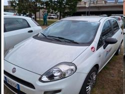 Bianco Usata 2012 Fiat Grande Punto Due volumi | 5500 € (Cara)
