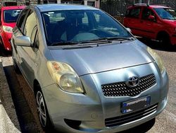 Usata 2003 Toyota Yaris Sol Tre volumi | 4000 € (Molto cara)