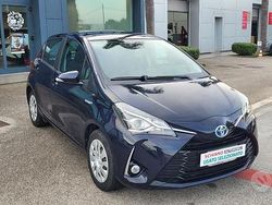 Blu Usata 2019 Toyota Yaris Hybrid Cool Tre volumi | 10.800 € (Super prezzo)