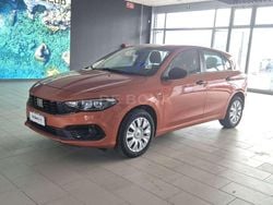 Arancio paprika Usata 2024 Fiat Tipo Tre volumi | 18.900 € (Buon prezzo)